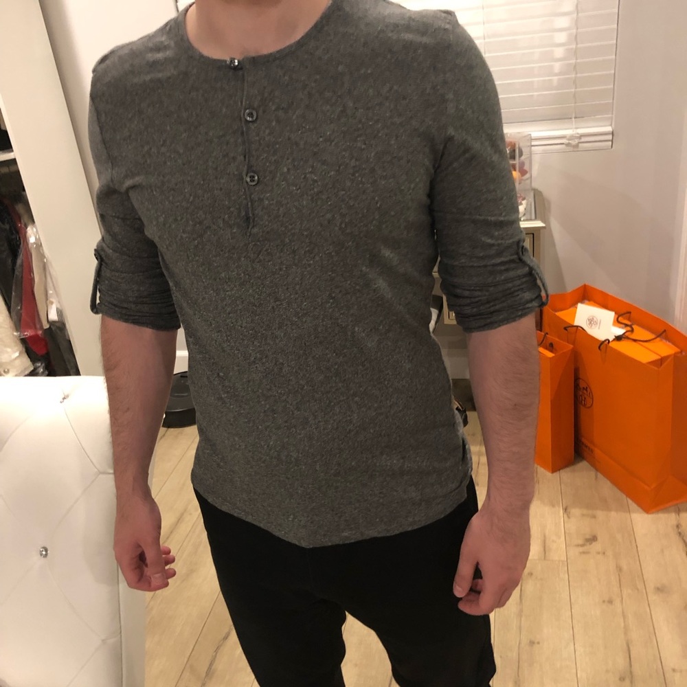 H&M sweater grey good condition buttons